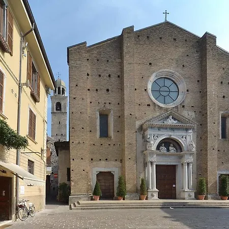 Antico Palazzo Signorile * סאלו