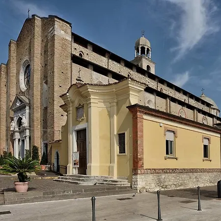 Antico Palazzo Signorile דירה