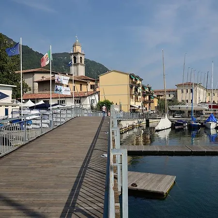 Antico Palazzo Signorile سالو